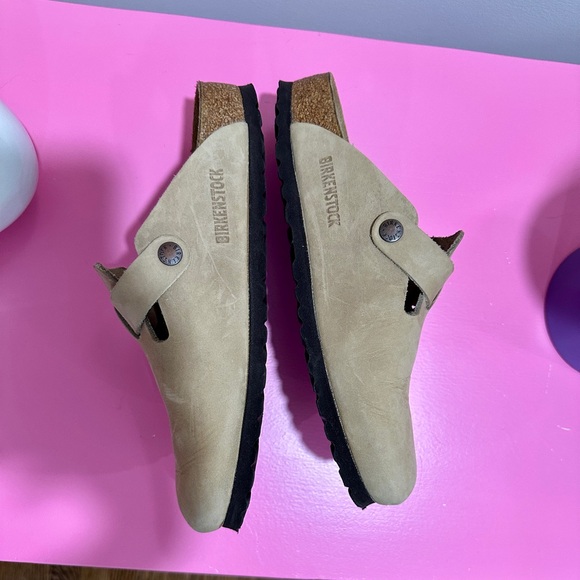 Boston Clog taupe ish shade tobacco color Regular Footbed Narrow Width Size 39 - Picture 7 of 9